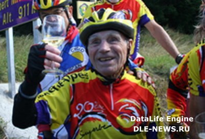Французский старожил-велосипедист отметил свой столетний юбилей 