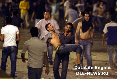 В столкновениях в центре Каира пострадали более 40 человек