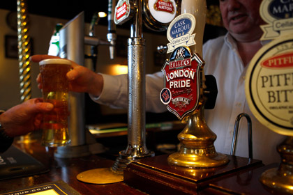 Цены на пиво обогнали рост доходов британцев за 40 лет