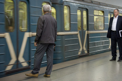 Из тоннеля московского метро убрали неисправный состав