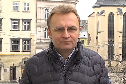 Мэр Львова попросил русскоязычных граждан Украины «включить ум»