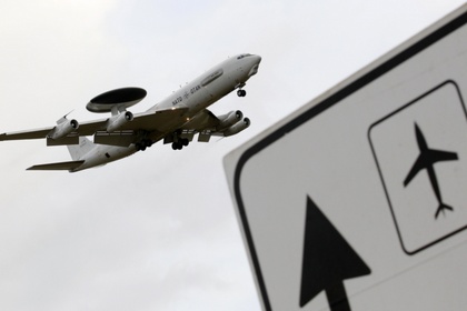 НАТО отправляет на границу с Украиной самолеты AWACS