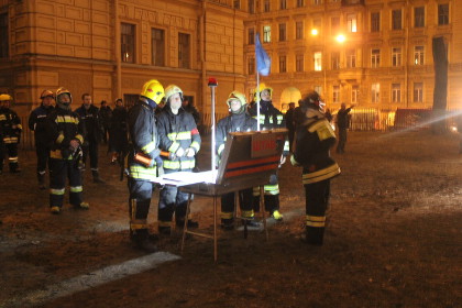 Пожар в здании Академии художеств в Санкт-Петербурге потушен