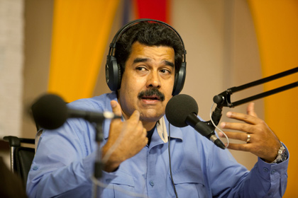 Президент Венесуэлы запустил собственную программу на радио
