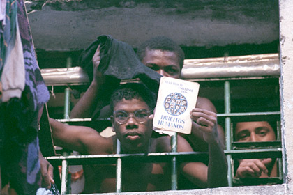 Бразильские тюремщики получили по 48 лет за бойню в тюрьме