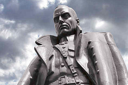 Монархисты предложили поставить в Севастополе памятник Колчаку