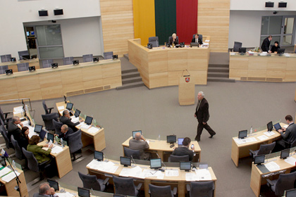 Парламент Литвы принял закон о введении евро