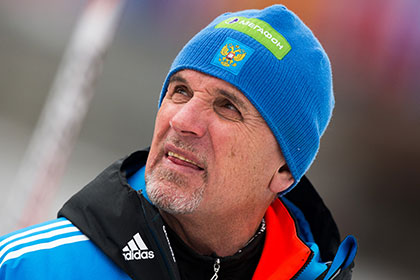 Тренеру российских биатлонистов не дали поработать с лыжницами