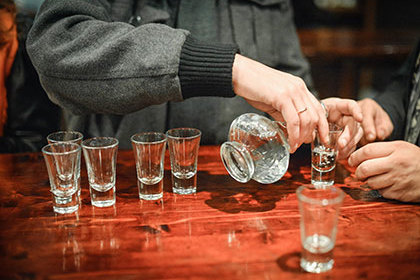 Власти России решили на треть снизить потребление алкоголя населением