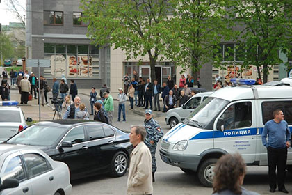 Захвативший белгородский банк вкладчик сдался полиции