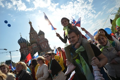 На первомайские демонстрации вышли более 2,5 миллионов россиян
