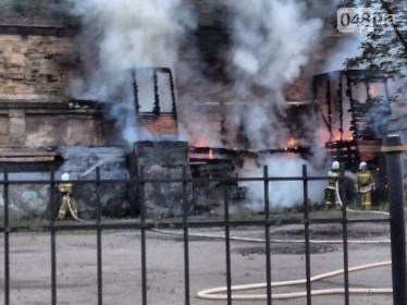 Неизвестные подожгли в Одессе газовую трубу