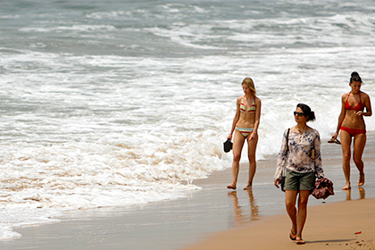 На Гоа предложили запретить бикини на пляже