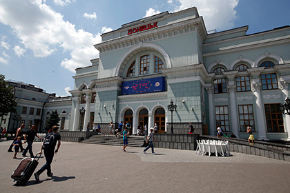 В Донецке из-за обстрела эвакуировали вокзал