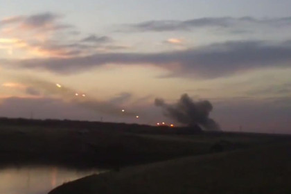 В интернете появилось видео стрельбы из «Градов» вблизи украинской границы