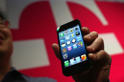 Apple объявила даты начала программы обмена батарей iPhone 5
