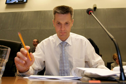 Евродепутат от Латвии усомнился в профпригодности учителей-неграждан
