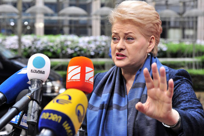 Президент Литвы одобрила указание национальности в паспортах