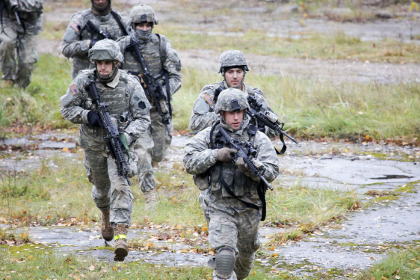 Семь стран НАТО создадут силы быстрого реагирования
