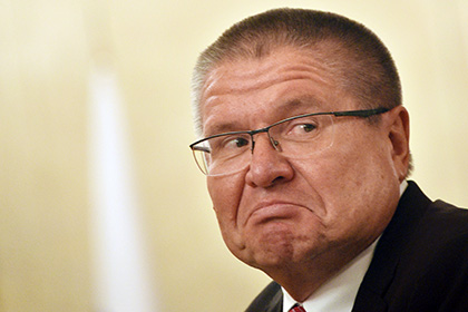 Улюкаев отказал «Роснефти» в полутора триллионах рублей