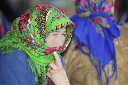 Выезд узбекских женщин из страны отдали под контроль местных властей