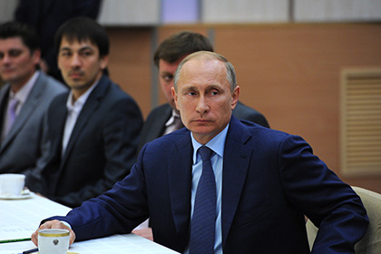 Путин призвал российские банки продолжить работу на Украине
