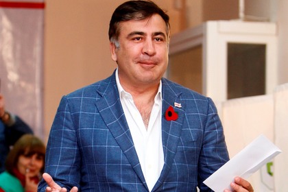 Саакашвили решил получить рабочую визу США