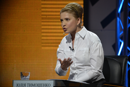 Тимошенко уступила лидерство в «Батькивщине» летчице Савченко