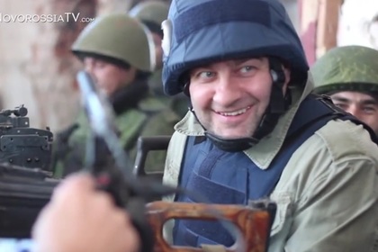 Михаил Пореченков пострелял из пулемета в аэропорту Донецка