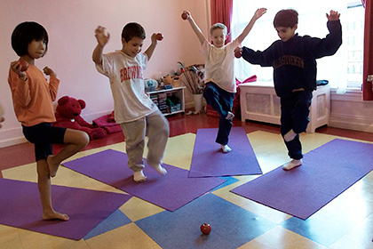 В австрийской начальной школе запретили йогу из-за религии