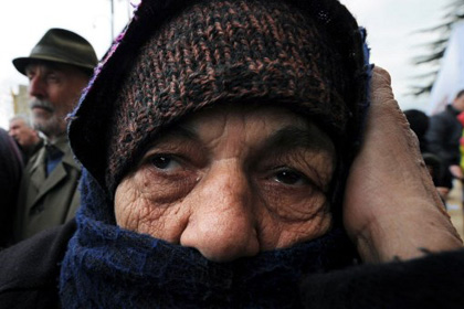 Жительницы Тбилиси напомнили о домашнем насилии с кастрюлями в руках