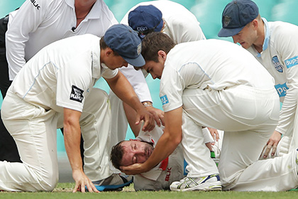 Австралийский игрок в крикет впал в кому после попадания мячом в голову