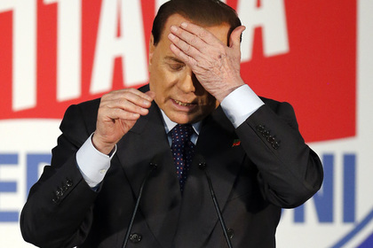 Берлускони госпитализирован с воспалением глаза