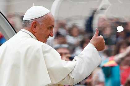 Папа Римский разрешил установить душ на площади Святого Петра