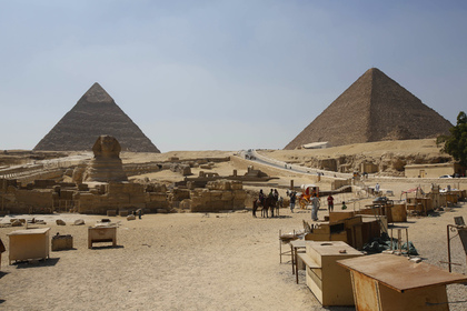 В Египте трех немцев осудили за кражу из пирамиды Хеопса