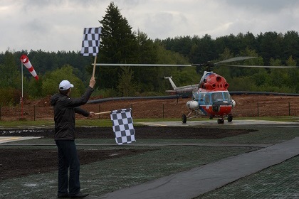 Вертолет менеджера «Газпромнефти» упал в болото во время нелегального полета