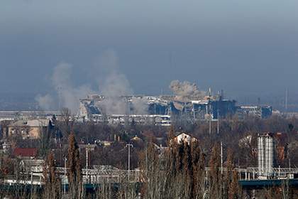 Киев направил подкрепление силовикам в Донецком аэропорту
