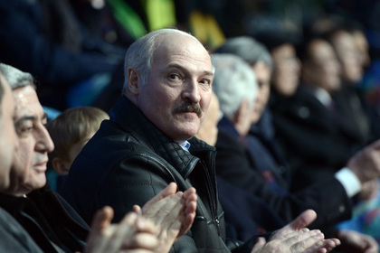 Лукашенко назвал себя профессиональным футболистом