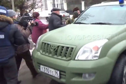 СМИ установили номер машины из видео о пленном «киборге»