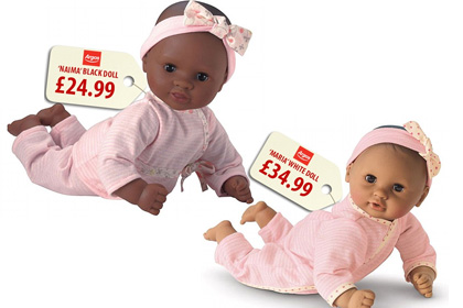 Торговую сеть обвинили в расизме из-за цен на кукол с разным цветом кожи
