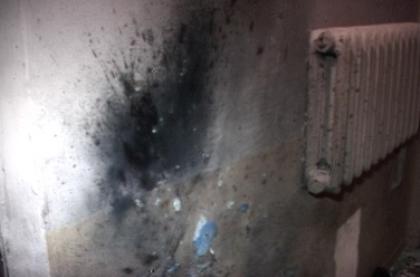 В Киеве в милиционеров и бойцов самообороны бросили взрывное устройство
