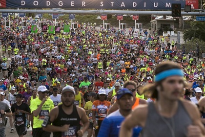 185 участников марафона в Лос-Анджелесе пострадали из-за жары