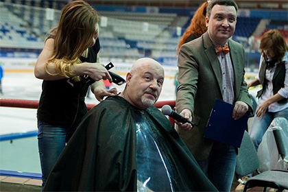Генменеджер Сибири постригся наголо после выхода клуба в финал конференции