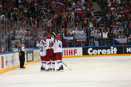Сборная России разгромила США и вышла в финал чемпионата мира по хоккею