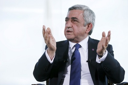 Президент Армении призвал протестующих к сотрудничество
