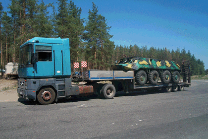 Украинец на грузовике попытался вывезти БТР из Счастья