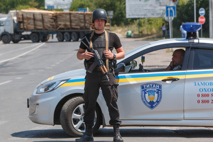 В Чернигов свезли тысячи милиционеров для борьбы с заезжими «гастролерами»