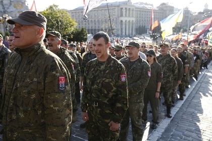 В Киеве националисты потребовали возобновить наступление на Донбасс