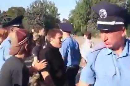 «Евромайдановцы» в Одессе напали на участников шествия в память о 2 мая