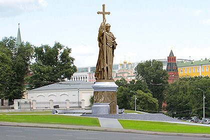 Памятник князю Владимиру установят около Кремля